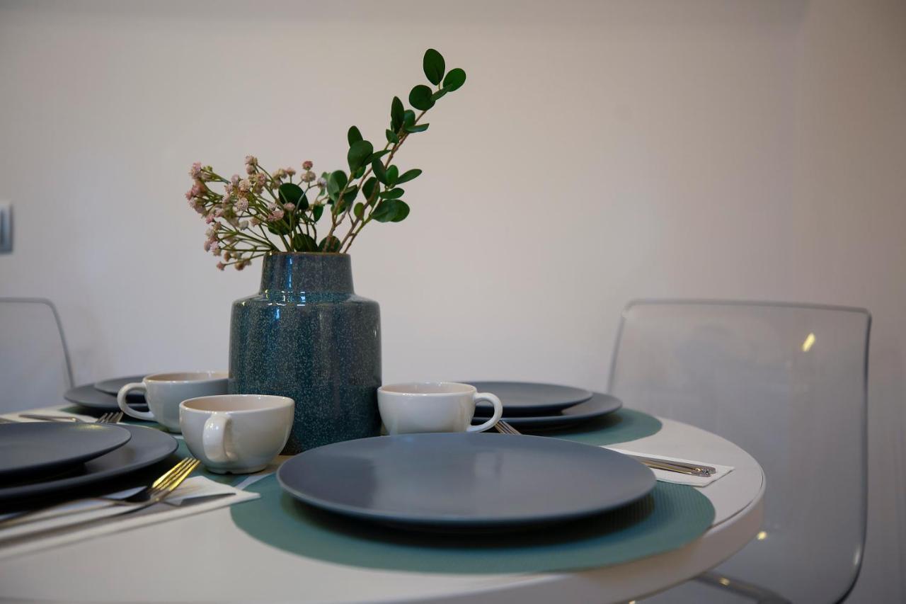 קלוז'-נאפוקה Yellow Apartment מראה חיצוני תמונה