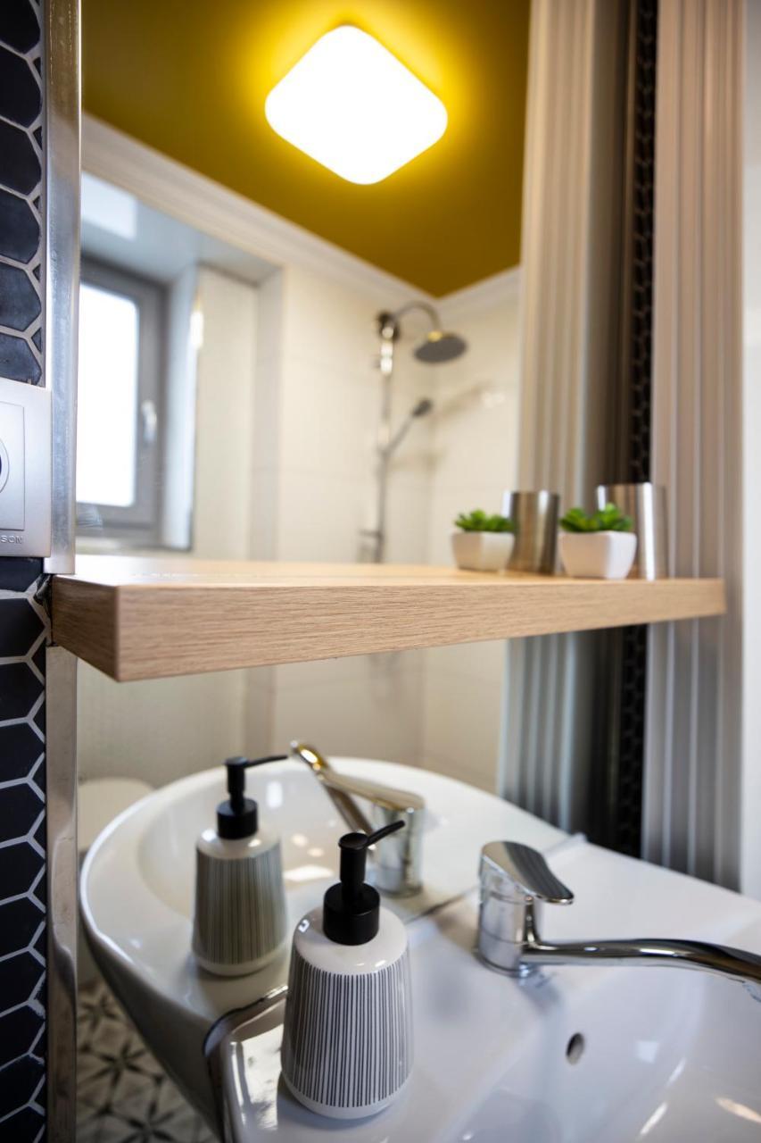 קלוז'-נאפוקה Yellow Apartment מראה חיצוני תמונה